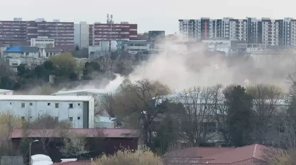 Incendiu devastator în Constanța: flăcările au cuprins un întreg bloc din cartierul social Henri Coandă, proiectul lui Mazăre. Planul roșu, activat