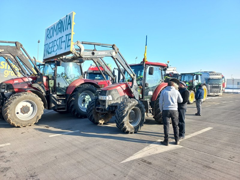 Fermierii brașoveni protestează că nu mai pot, dar sunt anunțați că trebuie să scadă prețul laptelui