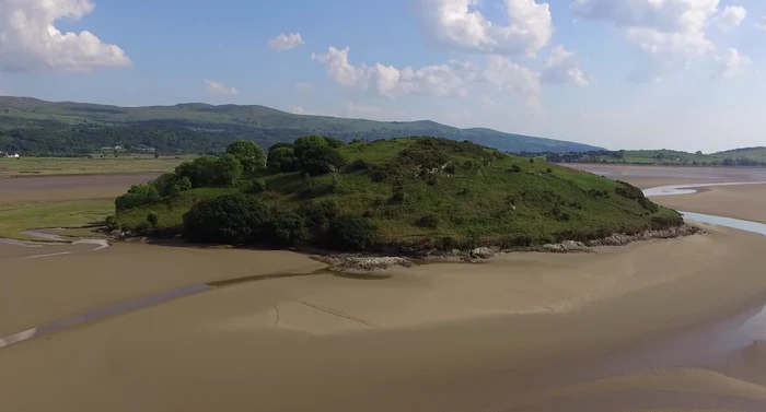 Insula Ynys Gifftan, situată în estuarul râului Dwyryd, în nordul Țării Galilor FOTO: Captură video