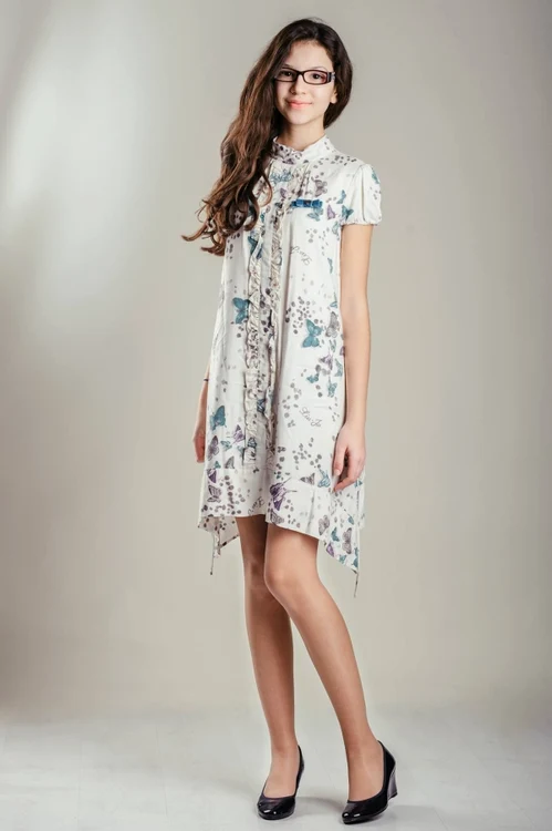 Cleopatra Stratana re 13 ani