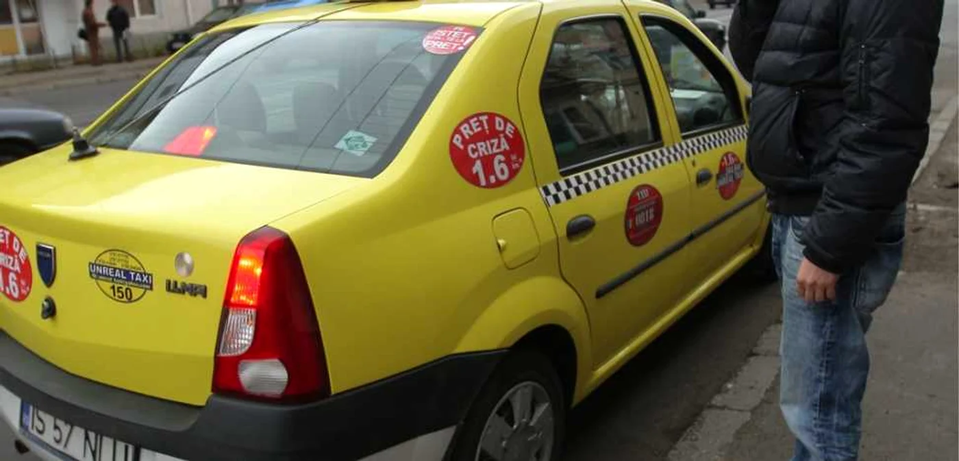 Taximetrişti amendaţi da inspectorii primăriei