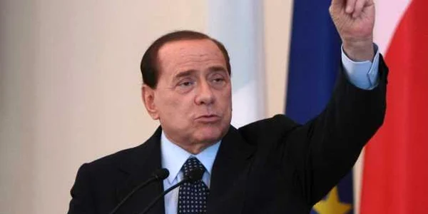 Berlusconi: "Nu sunt un sfânt, aţi înţeles cu toţii. Sper să înţeleagă şi jurnaliştii"