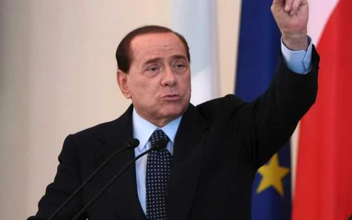 Berlusconi: "Nu sunt un sfânt, aţi înţeles cu toţii. Sper să înţeleagă şi jurnaliştii"