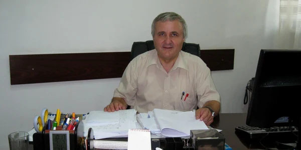 Vasile Ciuchină, un director mulţumit de rezultatele elevilor săi! Foto: Bogdan Nistor