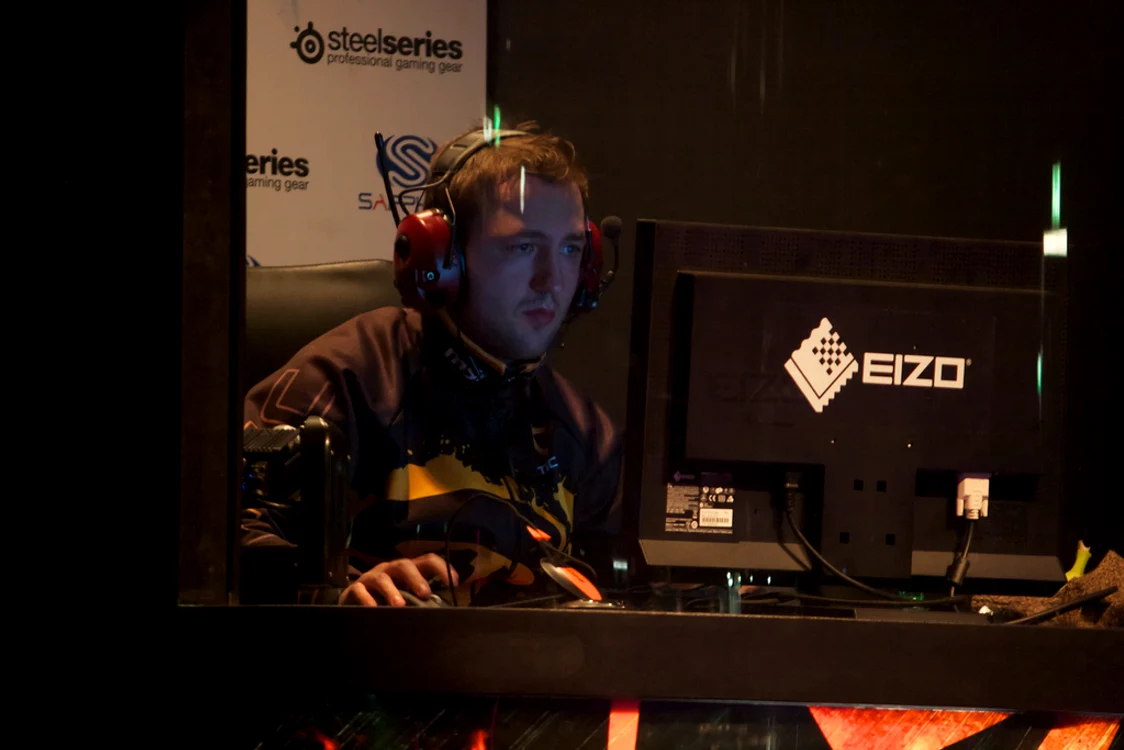 Silviu Lazăr, jucătorul StarCraft de talie mondială 