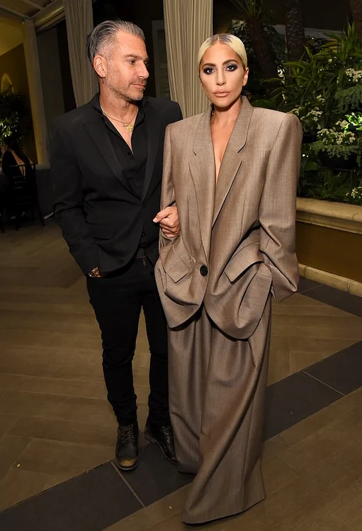Lady Gaga şi logodnicul său s-au despărţit la câteva luni dupoă ce acesta a cerut-o în căsătorie