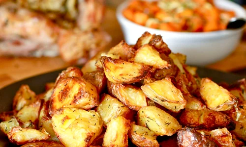 1 cum faci cei mai gustosi si crocanti cartofi la cuptor sunt garnitura perfecta pentru masa de revelion n4b4 jpg jpeg