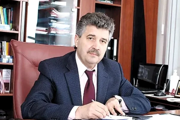Cea mai mare companie farmaceutică din România rămâne fără director. Cine este Ioan Nani, cel care a condus-o timp de peste 30 de ani