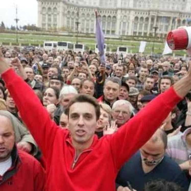 Mircea Badea a dat ca sigură relația de rudenie dintre ministrul Alexandrescu și Tudor ChirilăFoto: arhivă personală