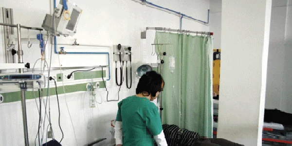 Aproximativ 300 infecţii asociate asistenţei medicale au fost depistate la spitalele din Dolj