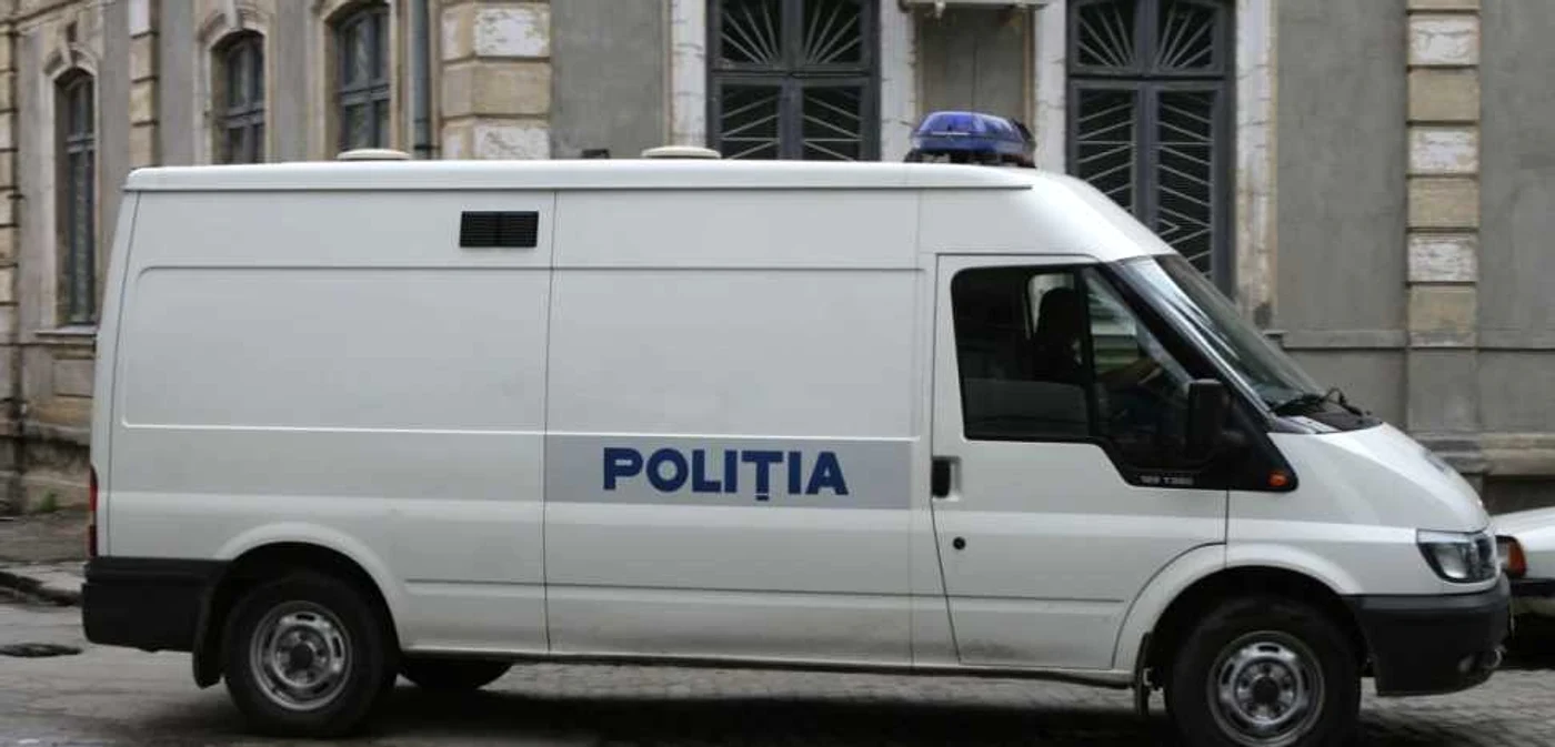 Şoferul nu a vrut să urce în maşina de poliţie