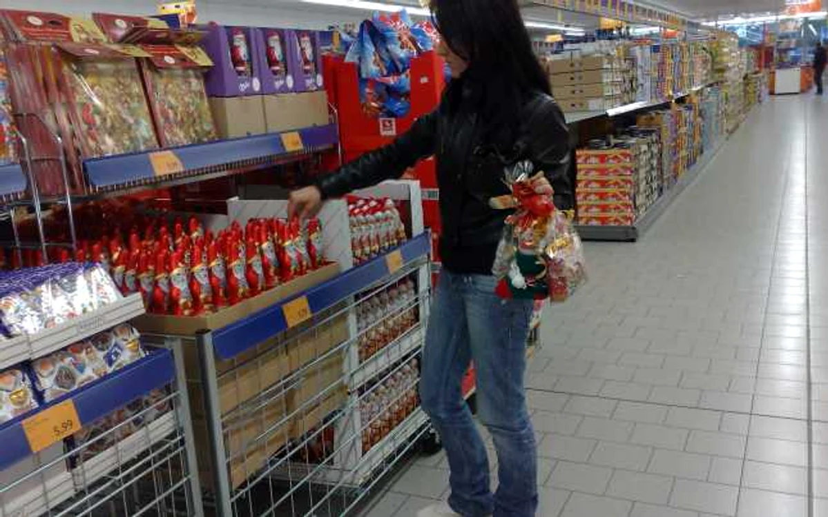 Târgovişte:Cadouri de Crăciun, vândute acum la jumătate de preţ