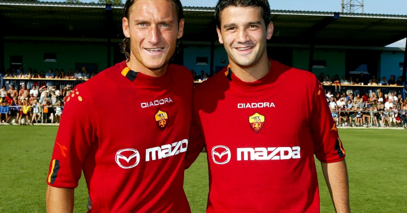 Francesco Totti a avut sute de colegi la Roma. Printre ei, şi românul Chivu