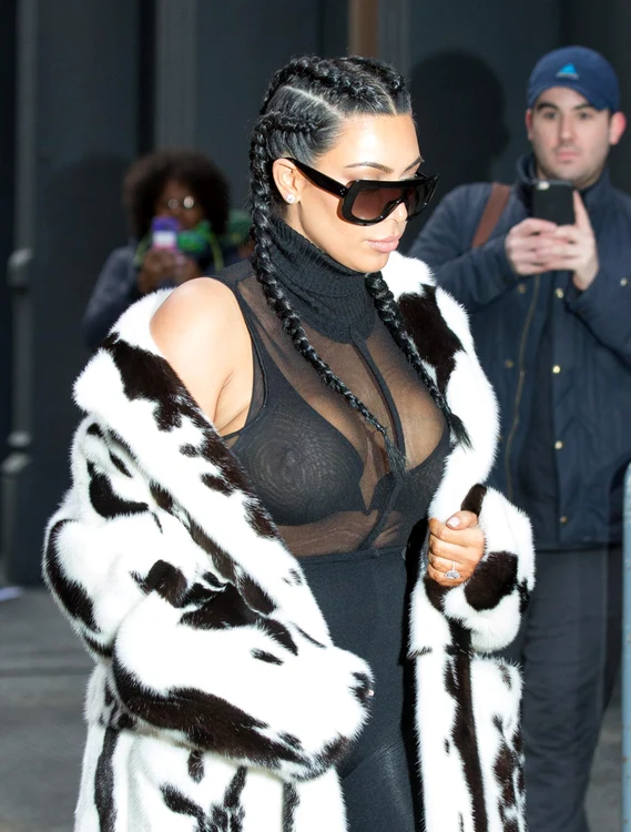 Kim Kardashian Shows Off Post Baby Body In New York jpeg