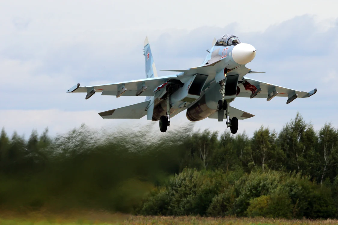 Avion de vânătoare rusesc Suhoi Su-30SM Foto Shutterstock