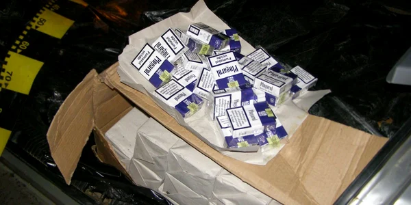 Peste 3.100 de pachete de ţigări au fost interceptate de poliţişti
