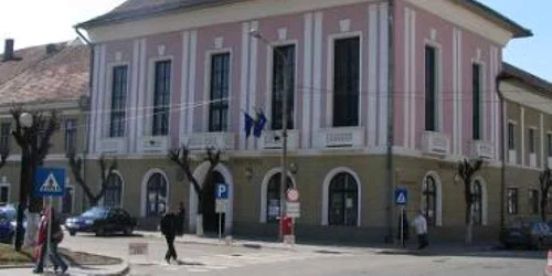 Bistriţa : Bistriţenii pot cumpăra obligaţiuni emise de Primărie