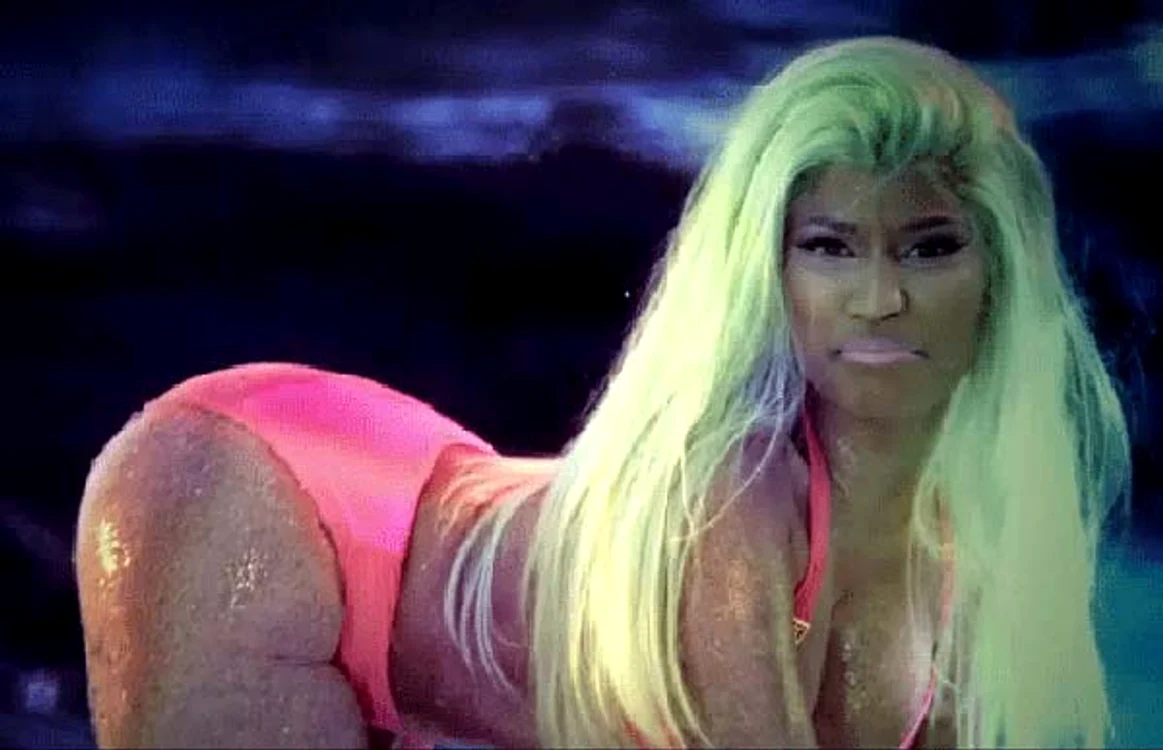 
    Nicki Minaj se simte mândră de posterioul ei   
