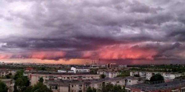cer roz bucuresti foto elena deacu