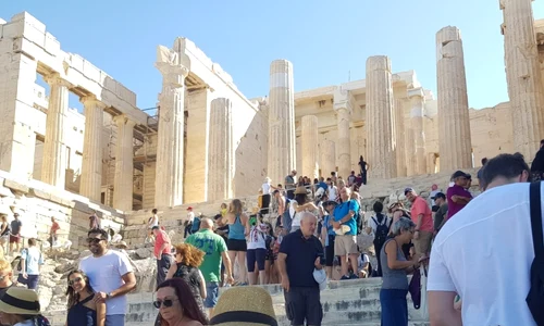 Poarta Propilee - maiestuoasa intrare în Acropole - Atena Foto Daciana Stoica