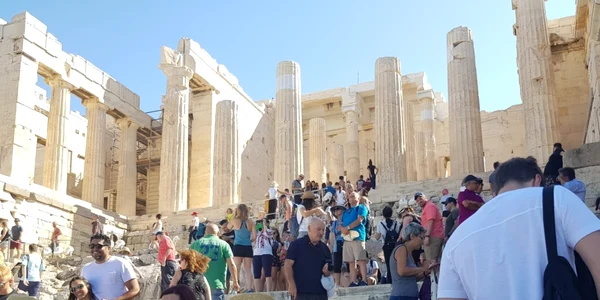 Poarta Propilee - maiestuoasa intrare în Acropole - Atena Foto Daciana Stoica