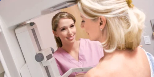 Mamografia se recomandă după vârsta de 35 de ani