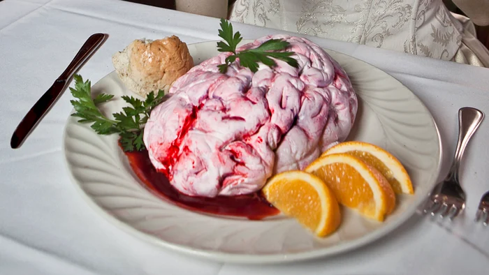 Oamenii din trib obișnuiau să mănânce creierii și pielea celor decedați într-un ritual de comemorarefoto: syncweekly.com