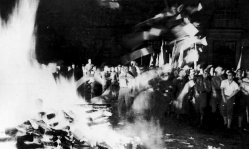 Germania nazistă: «Acolo unde se ard cărți se vor arde, până la urmă, și oameni» jpeg