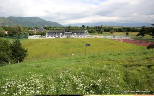 stadion santamaria orlea hunedoara foto daniel guta adevarul