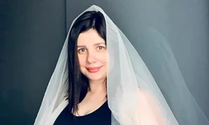 La scurt timp  după nuntă,  a anunţat că  e gravidă  jpeg