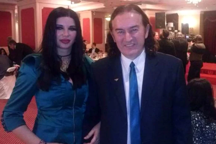 
    Miron Cozma a adorat-o pe focoasa brunetă, Marinela NiţuFoto Click!  