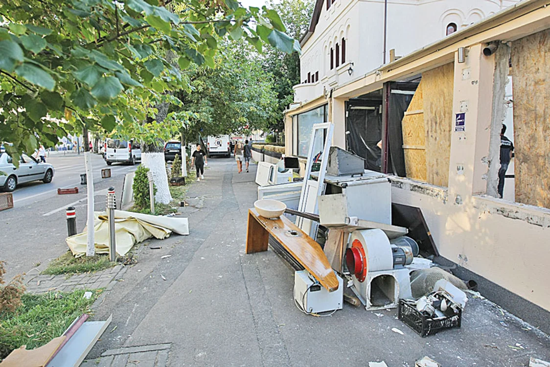 Ieri, clădirea era de nerecunoscut