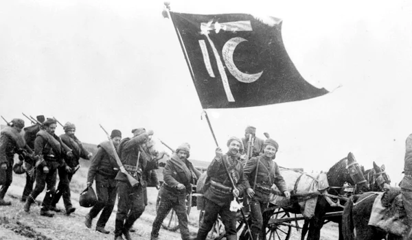 Voluntari turci în războiul din 1912 (© Wikimedia Commons)