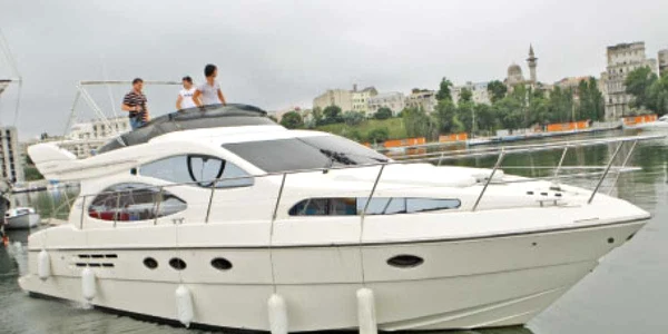 Bărcile de lux, semn de îmbogăţire suspectă