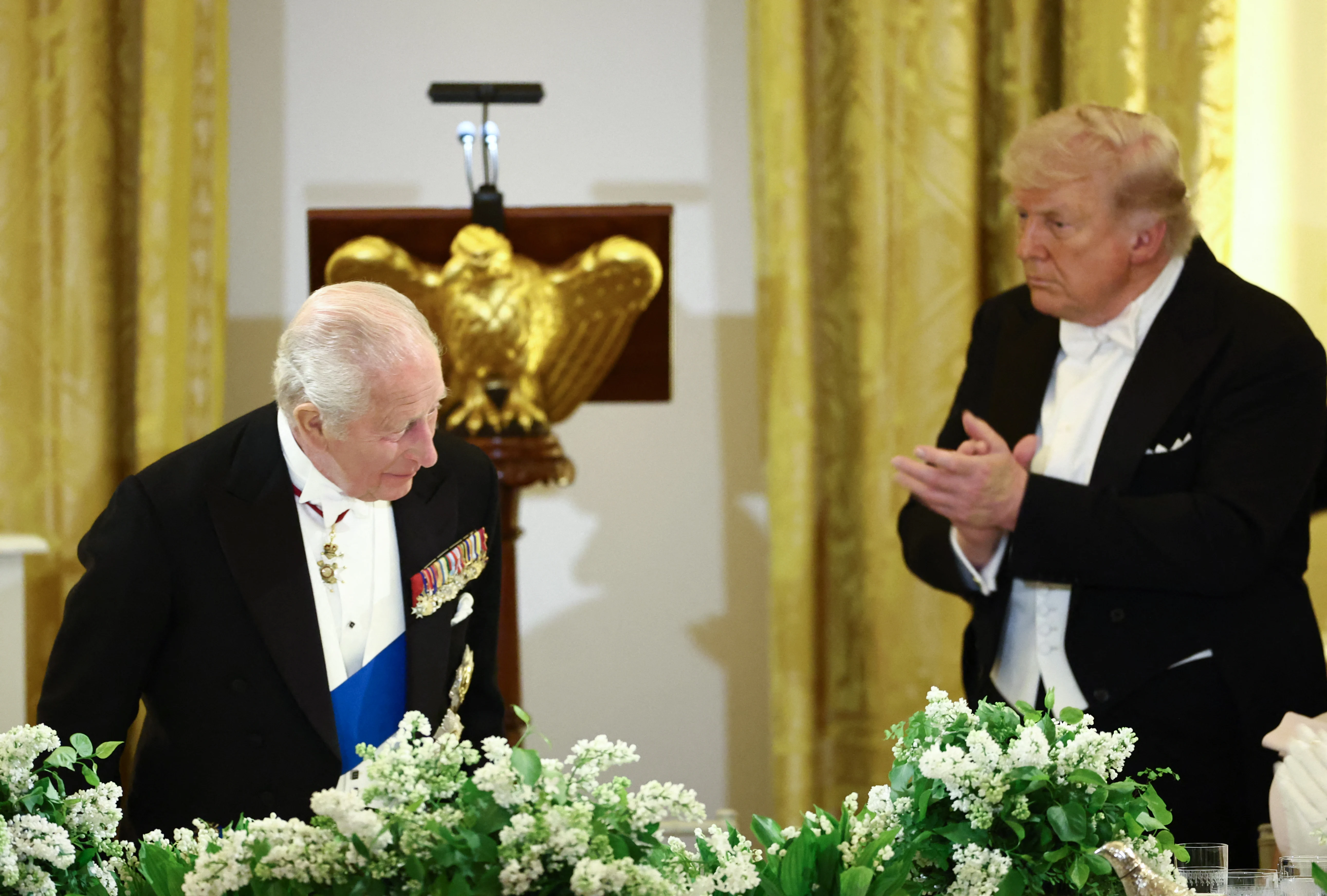 Ironia lansată de Charles la adresa lui Trump: „Dacă nu eram noi, ați fi vorbit franceză”. Reacția lui Macron