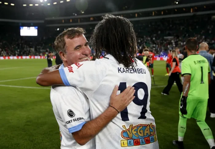 Hagi și francezul Karembeu, împreună  FOTO record.pt