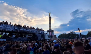 rave the planet festival berlin FOTO @PalaceBerlin / X