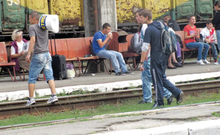 În lipsa educaţiei, elevii vor îngroşa pătura sărac[ a populaţiei din România Foto arhivă