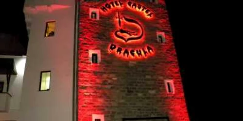 Îndrăgostiţii norocoşi pot câştiga un weekend all inclusive la Dracula