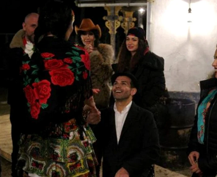 
    Florin Pastramă a cerut-o de soție pe Brigitte la Ferma! Foto: Pro TV  