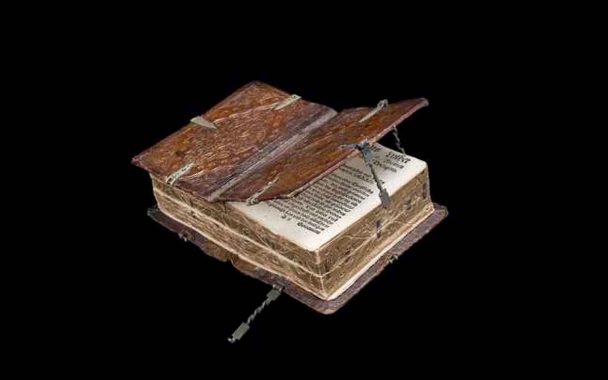 Cartea „6 în 1” FOTO Flickr - National Library of Sweden