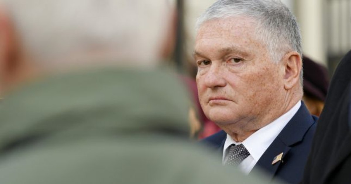 Un fost ambasador al SUA la București spune că retragerea trupelor este decizia Pentagonului, în „absența” lui Trump