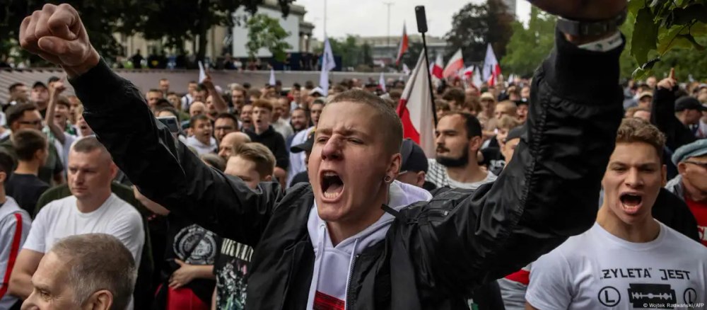 Opoziția din Polonia alimentează teama față de migranți