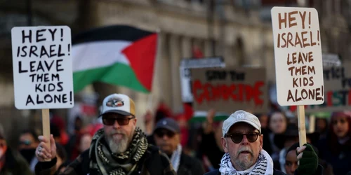 Mars pro palestina la Londra 25 noiembrie foto epa efe jpg