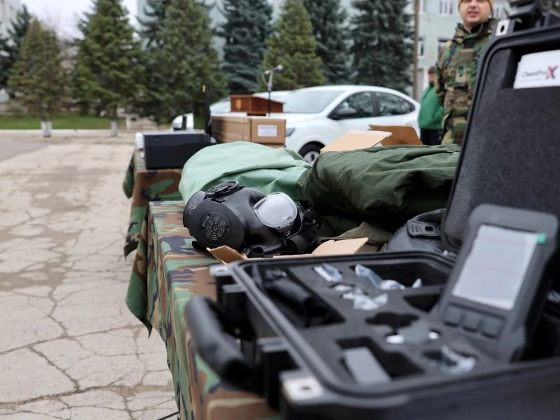 Militarii moldoveni au primit echipamente de protecție din partea NATO: ,,Moldova mai sigură”