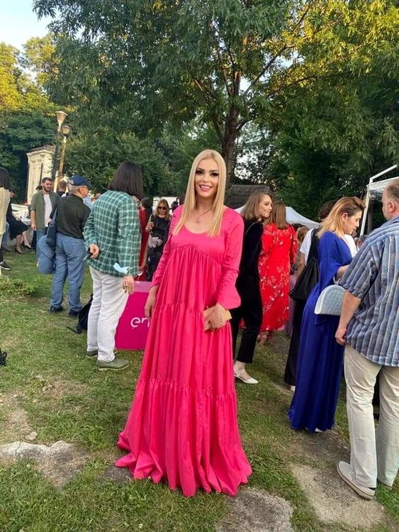 
    Amalia Enache  a avut  o rochie de  premiile Oscar  