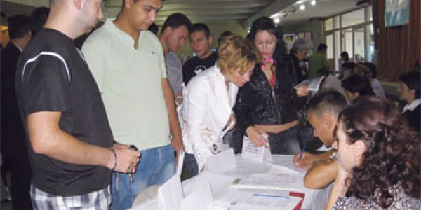 Absolvenţii, dezamăgiţi de ofertele angajatorilor