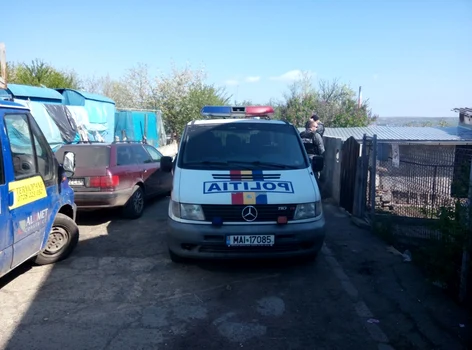 Contrabandiştii din zona Pieţei Mari a Sucevei au fost percheziţionaţi de poliţişti