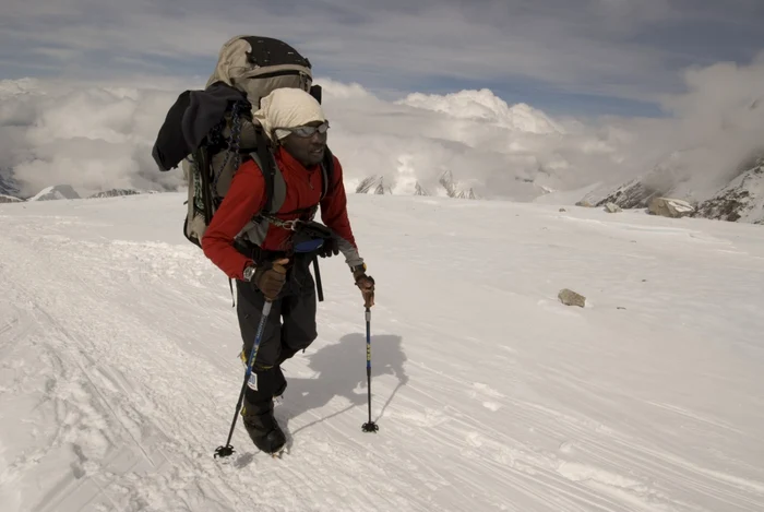 sibusiso vilane primul alpinist de culoare pe everest 02 foto arhiva personala