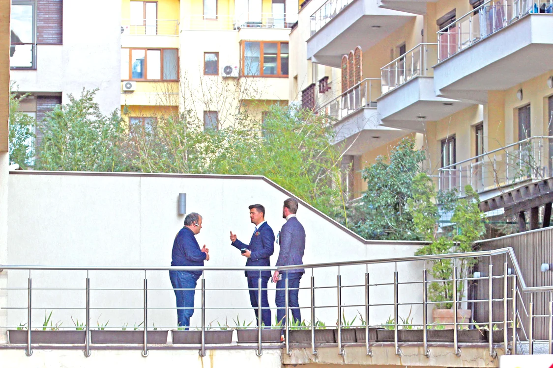 Adrian Alexandrov este în ţară și se ocupă de afacerile imobiliare